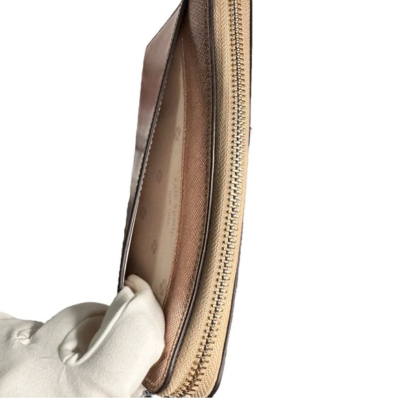 NWOT Kate Spade Gold Zippy Long Wallet - Picture 8 of 8